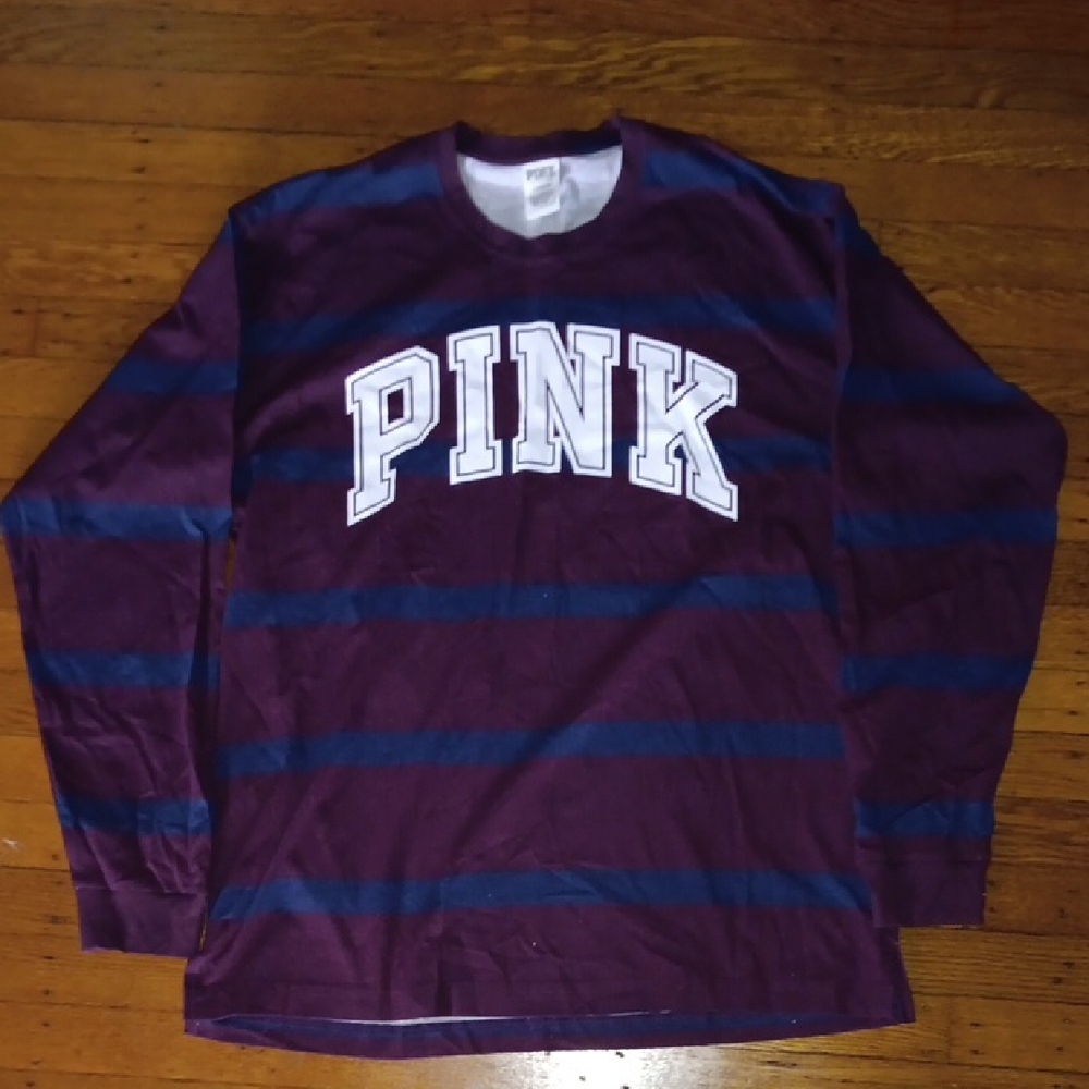 PINK Victoria's Secret Crewneck Tee in Plum with Navy Accent